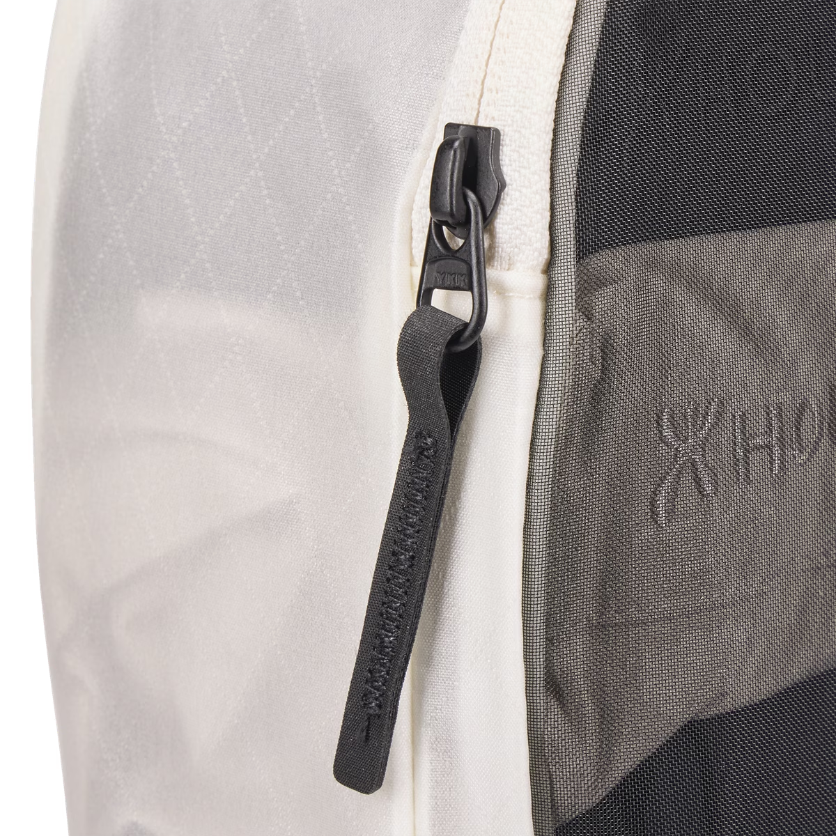 Thule Medium Travel Packing Cube - White (Electronics & Toiletries Organiser Bag)