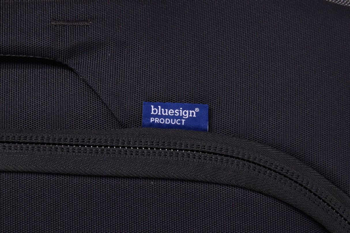 THULE Subterra Carry-On Spinner 35L Suitcase 55cm 4-Wheel Cabin Luggage in Black