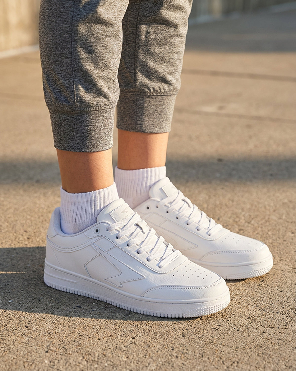 Sfida Vibe Womens Lifestyle Sneakers - White (Casual Shoes)