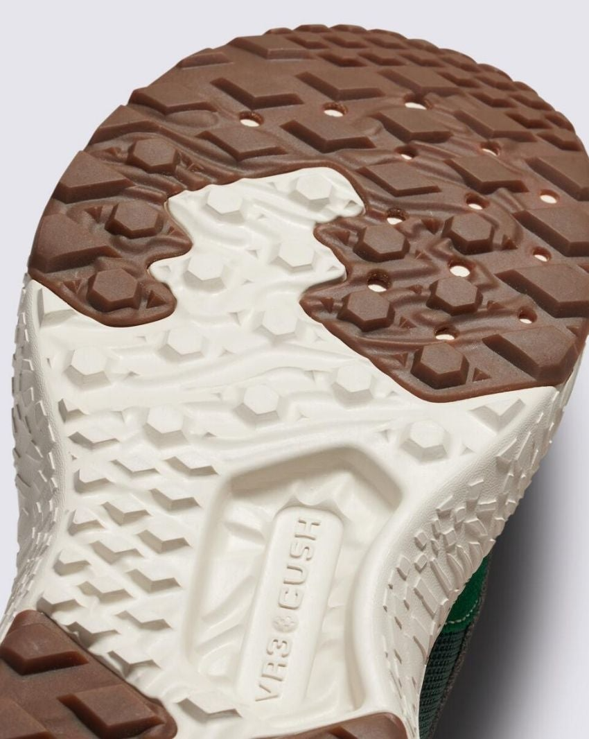 Vans Unisex MTE UltraRange Neo VR3 Shoes Sneakers in Green