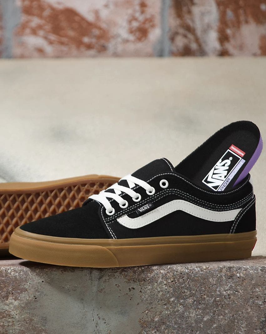 Vans Skate Chukka Low Side Stripe Mens Lace Up Shoes - Black/Gum (Casual Sneakers)