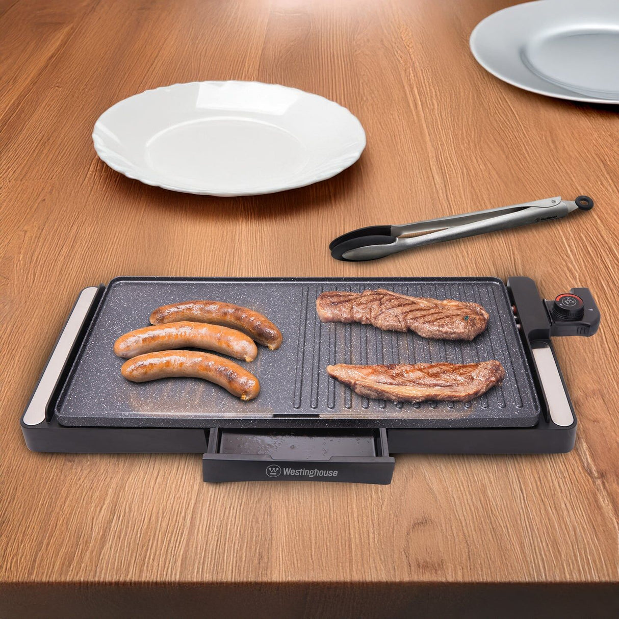 Westinghouse Non-Stick Flat Electric Grill 2200W in Black WHEG01K