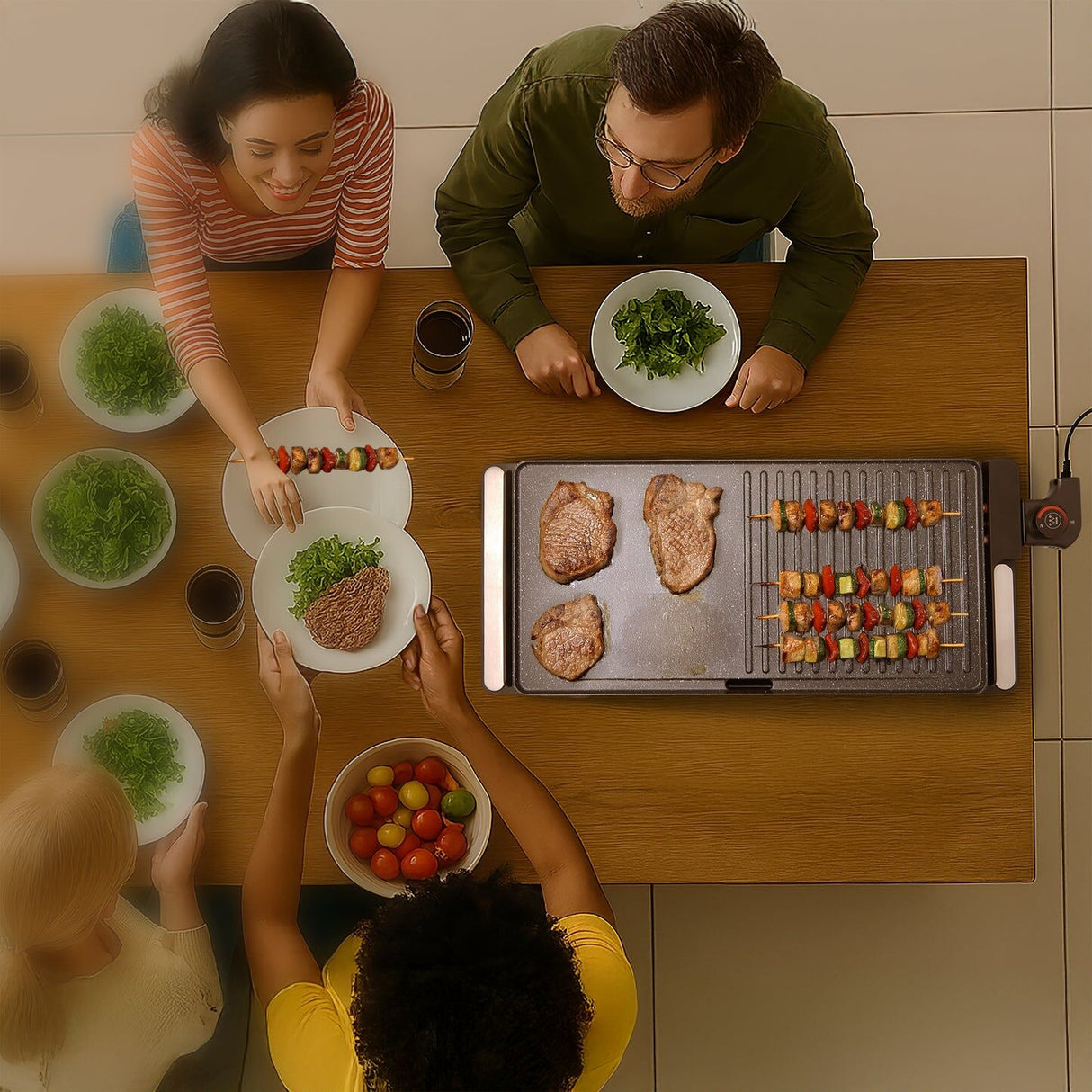 Westinghouse Non-Stick Flat Electric Grill 2200W in Black WHEG01K