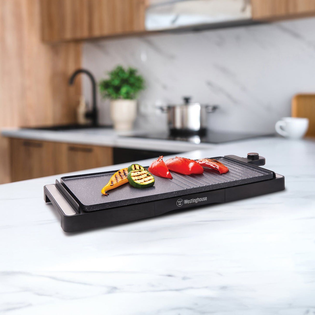 Westinghouse Non-Stick Flat Electric Grill 2200W in Black WHEG01K