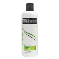 TRESemme Conditioner Cleanse and Replenish Remoisturise For All Hair Types 390ml