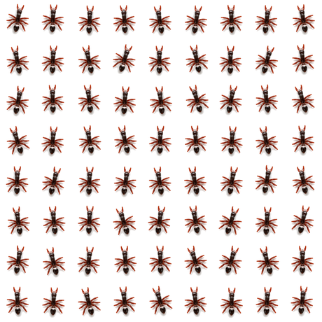 72x Mini Fake Ants Trick Toy Pack - Halloween Prank Bug Set (Scary Gag)