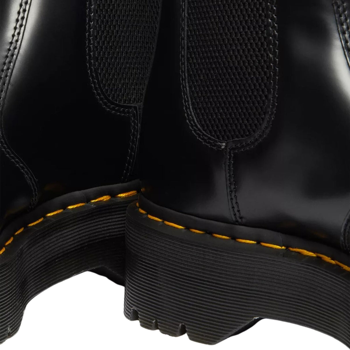 Dr. Martens 2976 Quad Chelsea Boots (Smooth  Leather/Platform Shoes) - Black