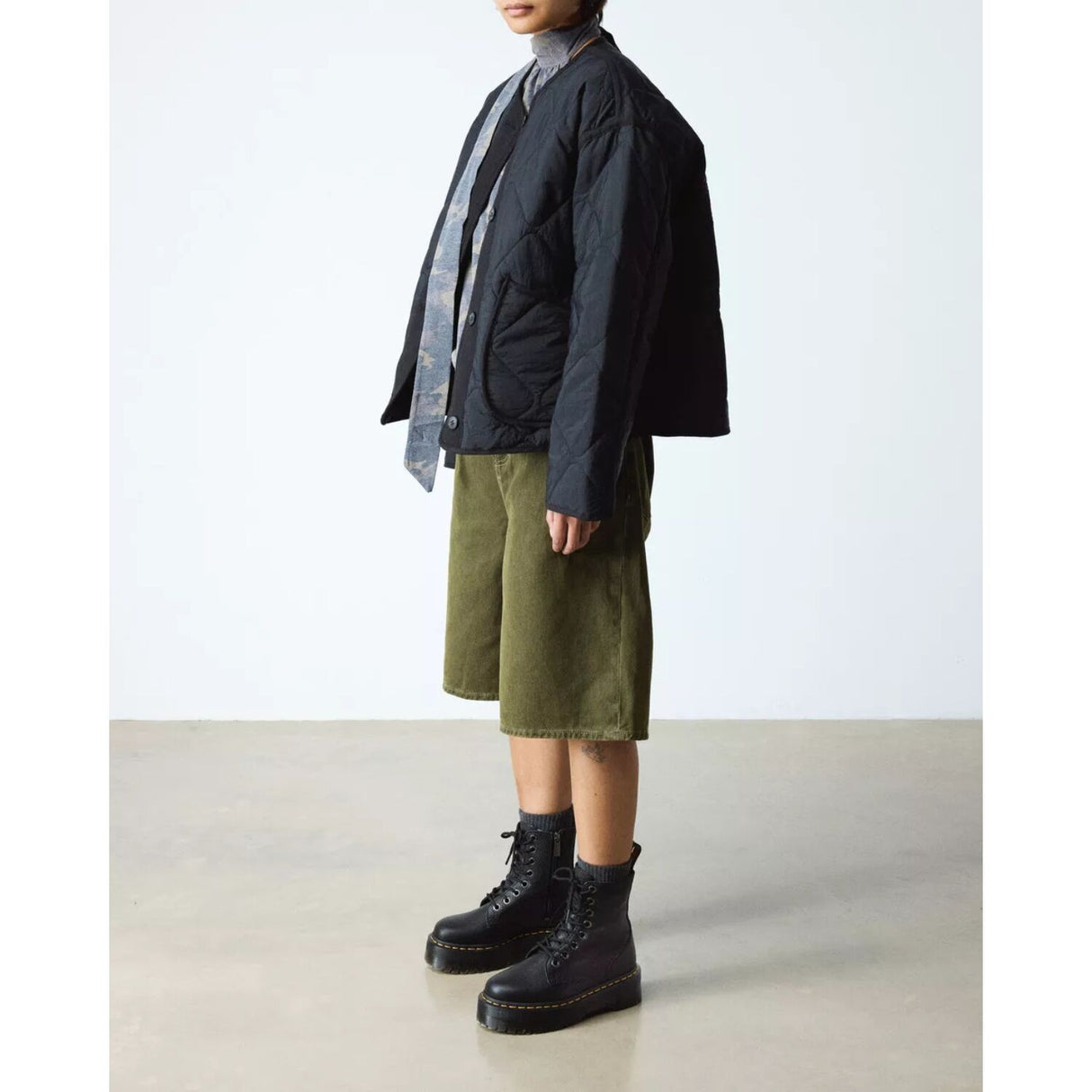 Dr. Martens Jadon III Pisa 8 Eye Leather Platform Boots in Black