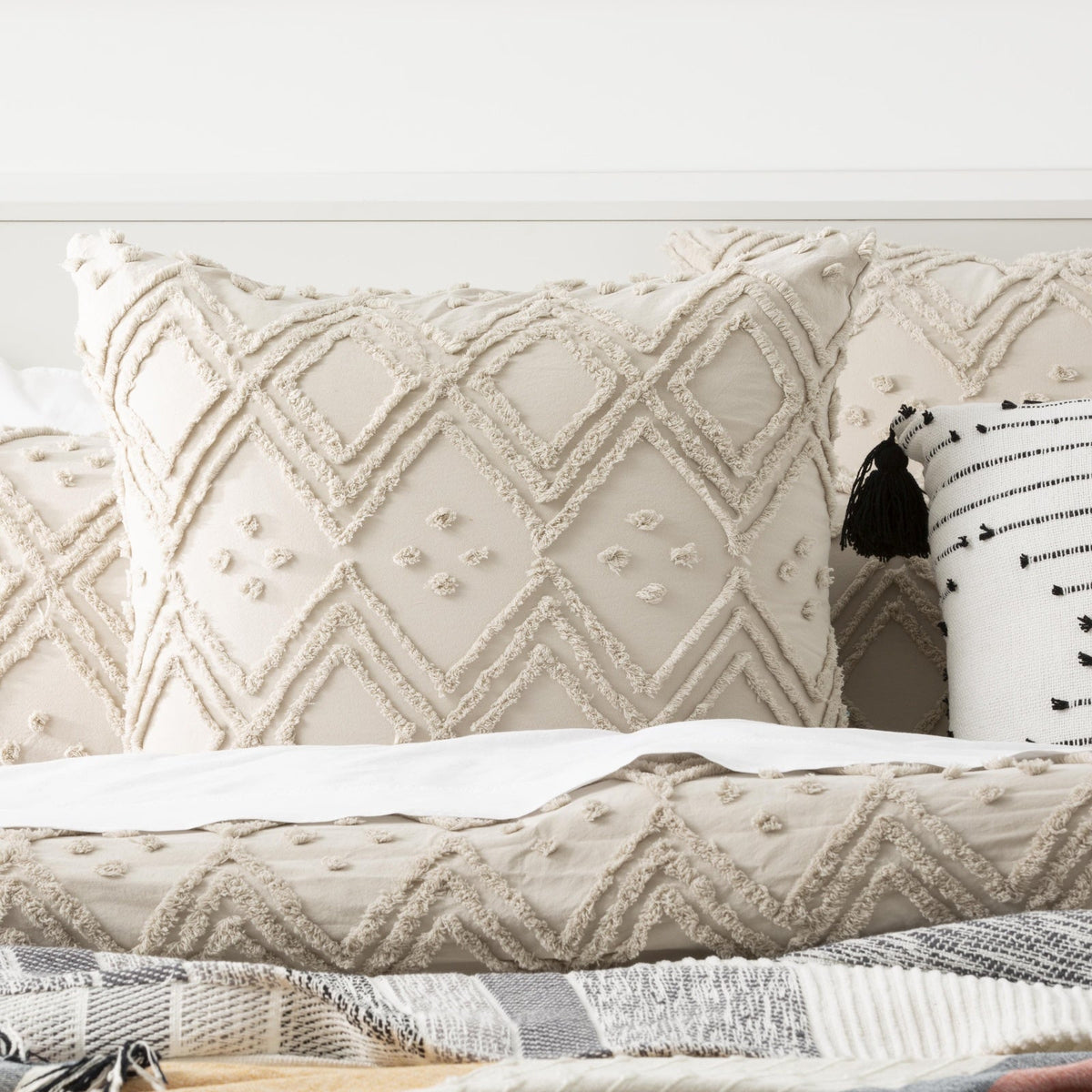 Park Avenue Medallion Vintage Washed Tufted Cotton Quilt Cover Set - Stone