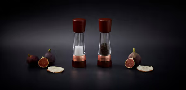 Cole & Mason Premium Derwent Salt & Pepper Shakers Mills Chestnut Rose Gold Gift Set