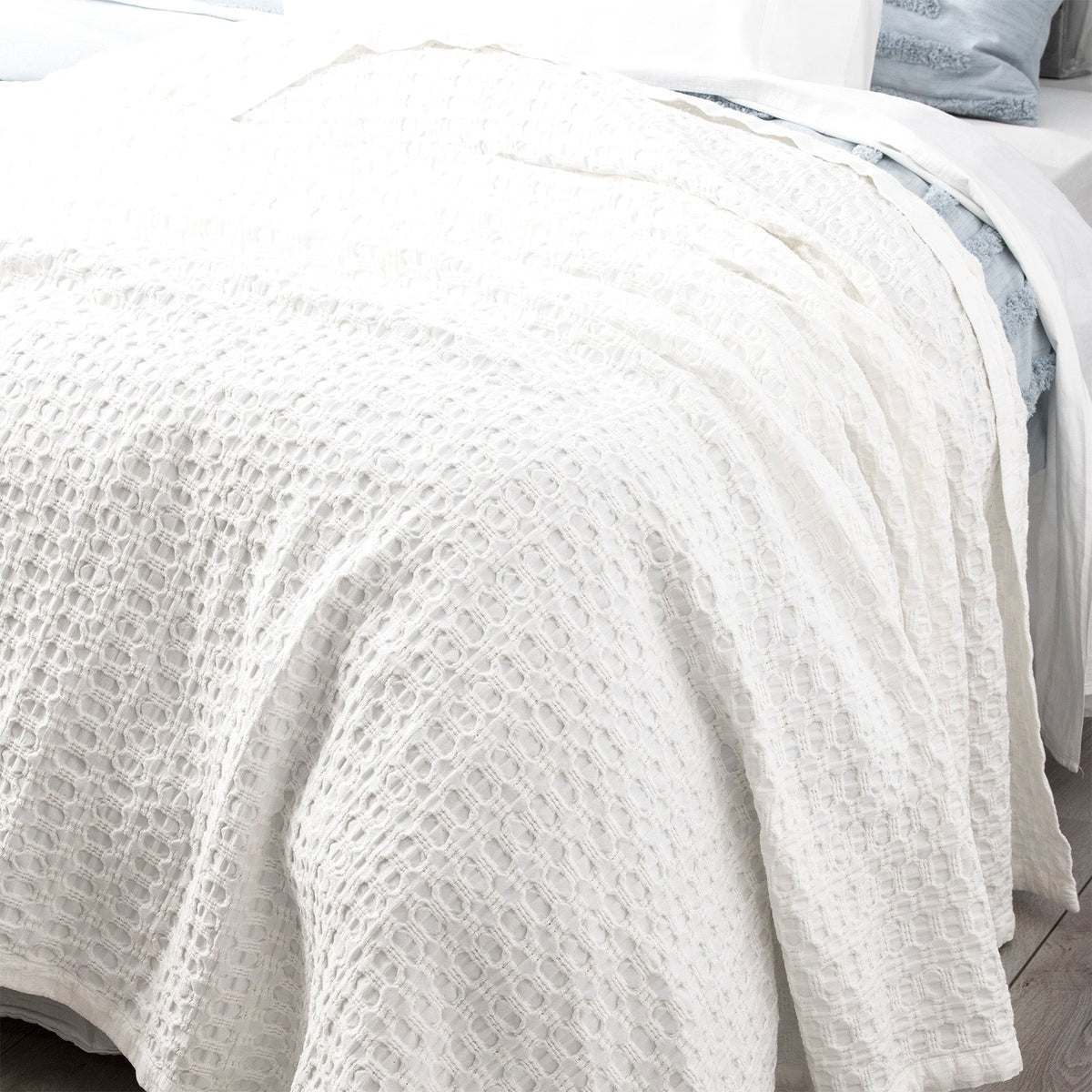Renee Taylor Lexico Washed Cotton Waffle Blanket - White (OEKO-TEX Certified)