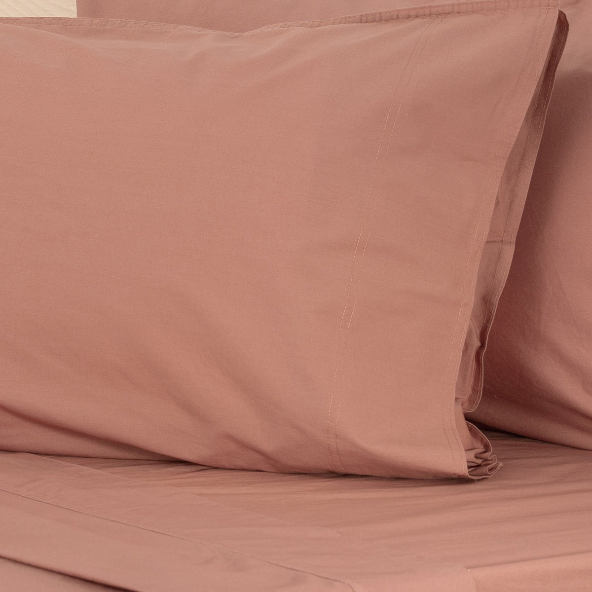 Renee Taylor Helena 300TC Stonewashed Cotton Percale Sheet Set - Redwood (Vintage Wash)
