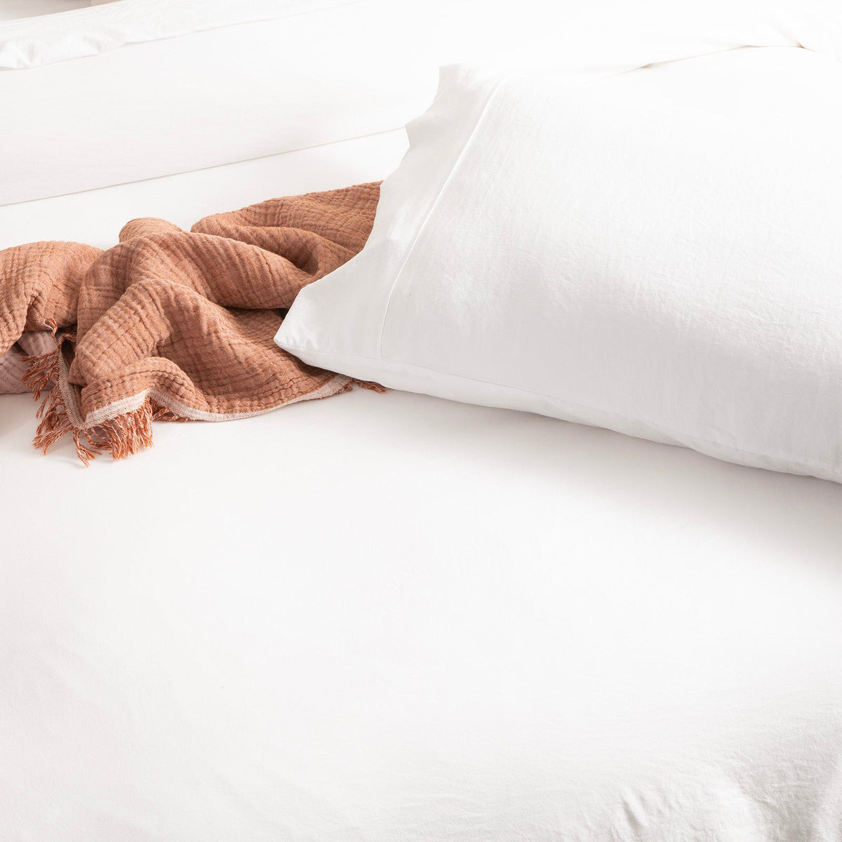 Ddecor Home Ultra Plush Vintage Washed Microfibre Quilt Cover Set - White (OEKO-TEX Certified)