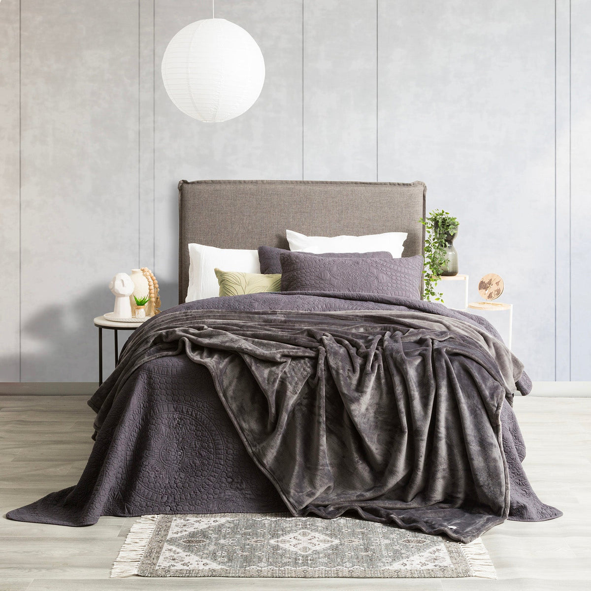 Renee Taylor Plush 380 GSM Ultra Soft Velvet Blanket - Graphite (OEKO-TEX Certified)
