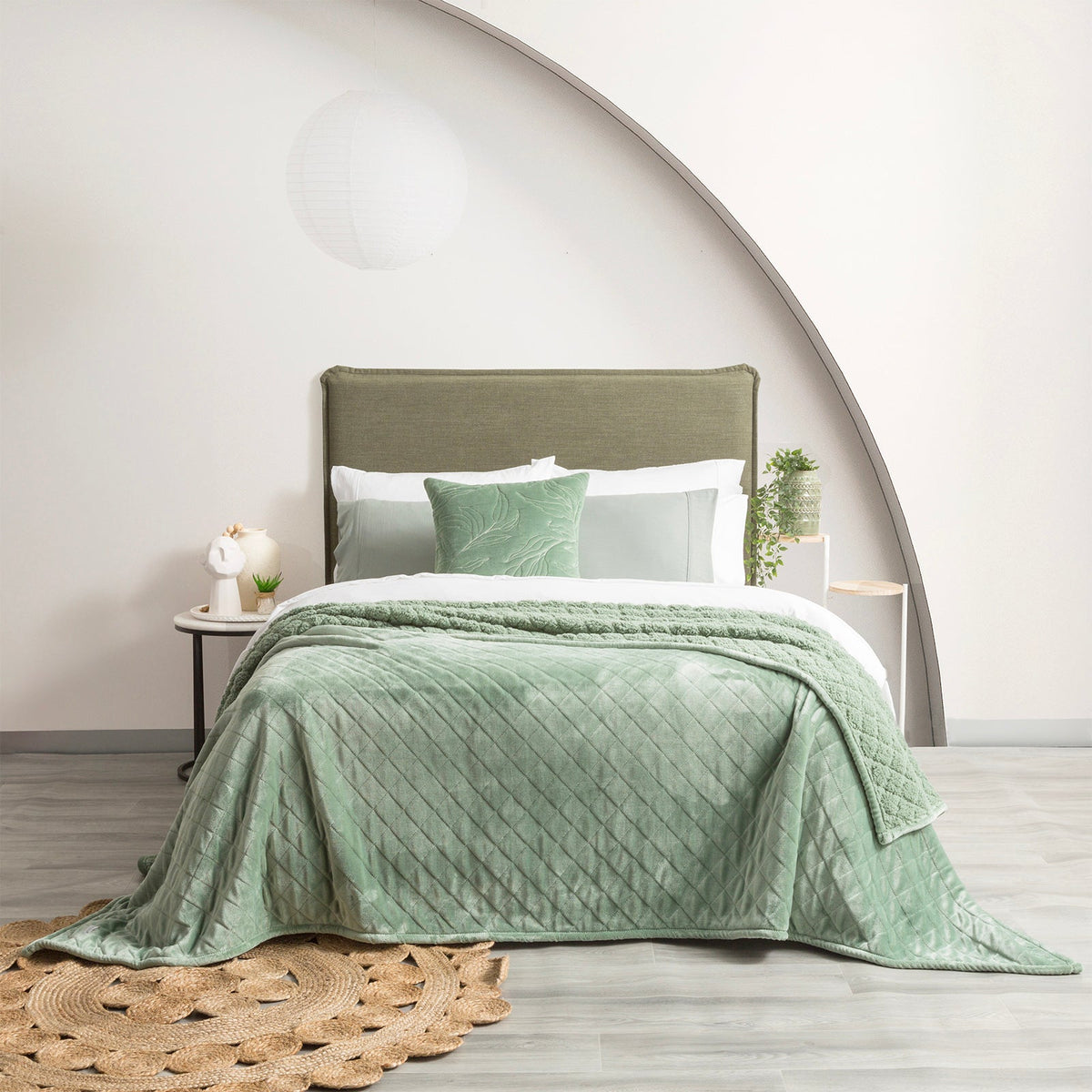 Renee Taylor Heston 480 GSM Velvet Sherpa Blanket - Eucalyptus (OEKO-TEX Certified)