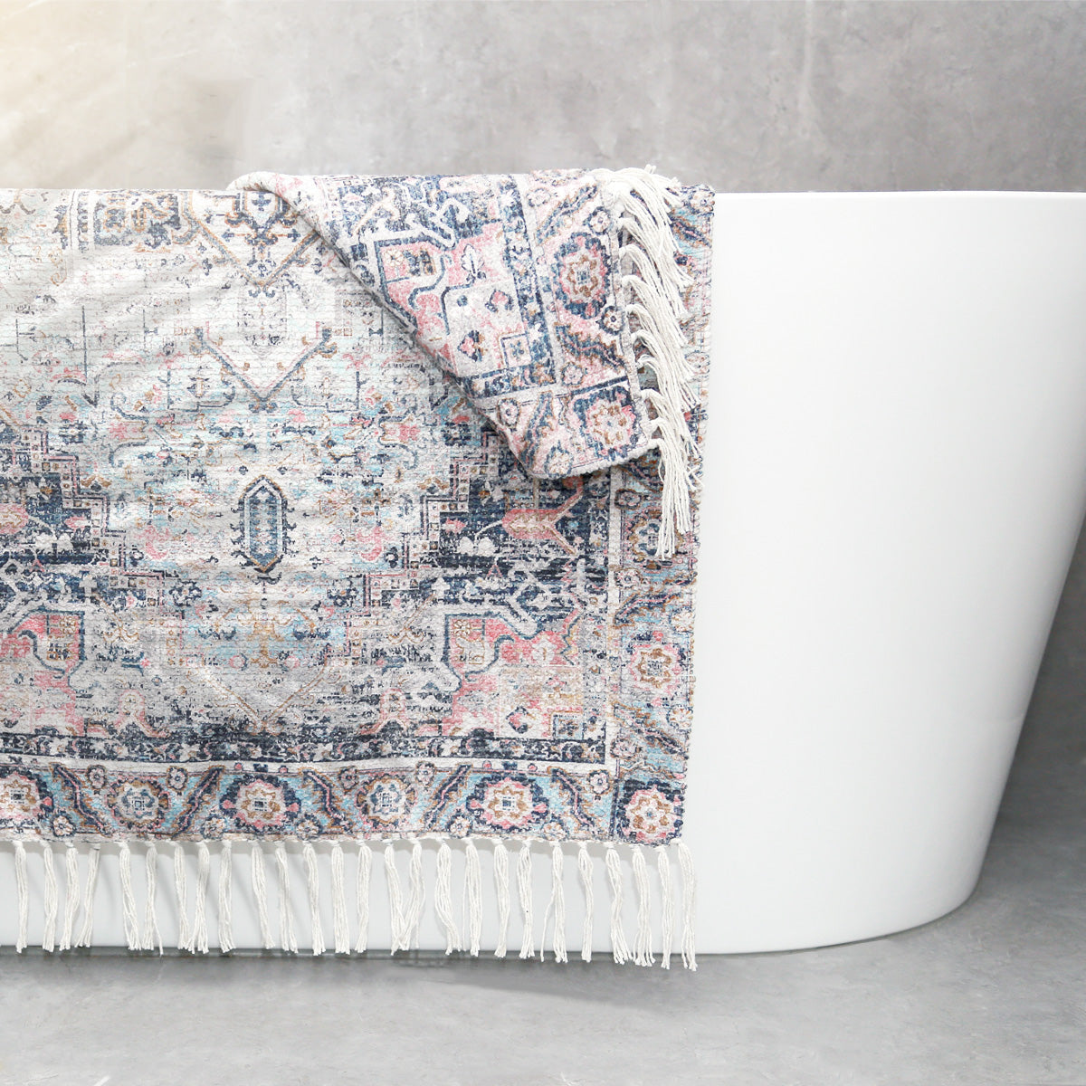 Renee Taylor Kashan Vintage Handwoven Cotton Chenille Bath Mat Rug (65 x 110cm)