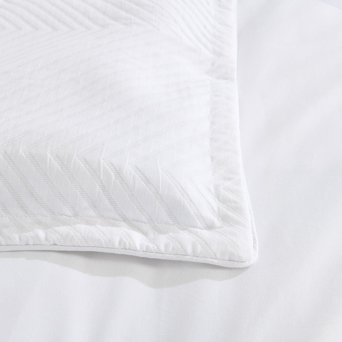 Renee Taylor Atlantis Embossed Jacquard Quilt Cover Set - White (OEKO-TEX Certified)