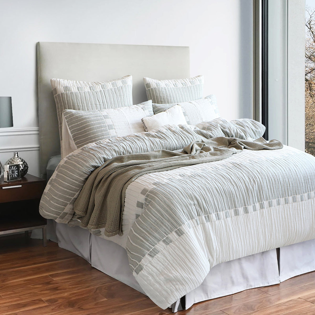 Renee Taylor Brooks Yarn Dyed Cotton Jacquard Quilt Cover Set (OEKO-TEX Certified)