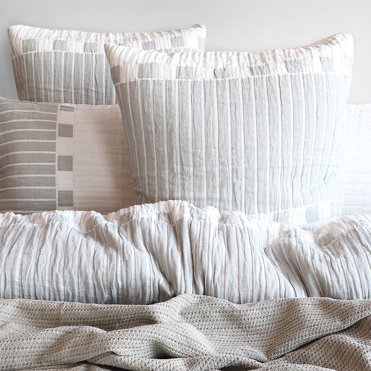 Renee Taylor Brooks Yarn Dyed Cotton Jacquard Quilt Cover Set (OEKO-TEX Certified)