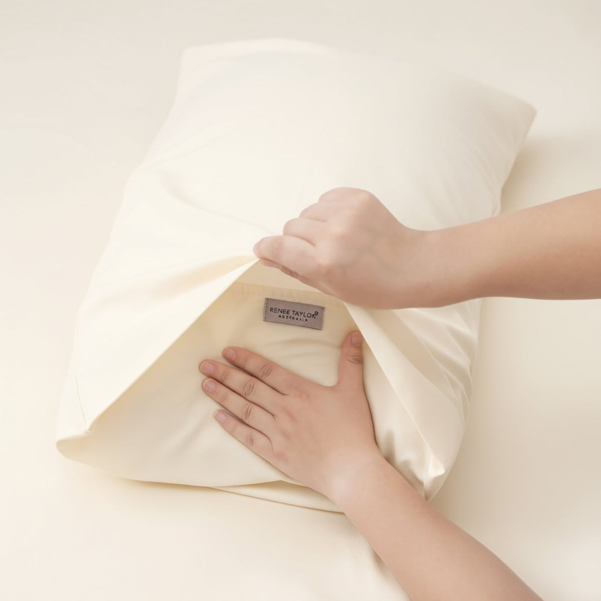 Renee Taylor Kids 400TC Egyptian Cotton Sheet Set - Vanilla (OEKO-TEX Certified Sateen)