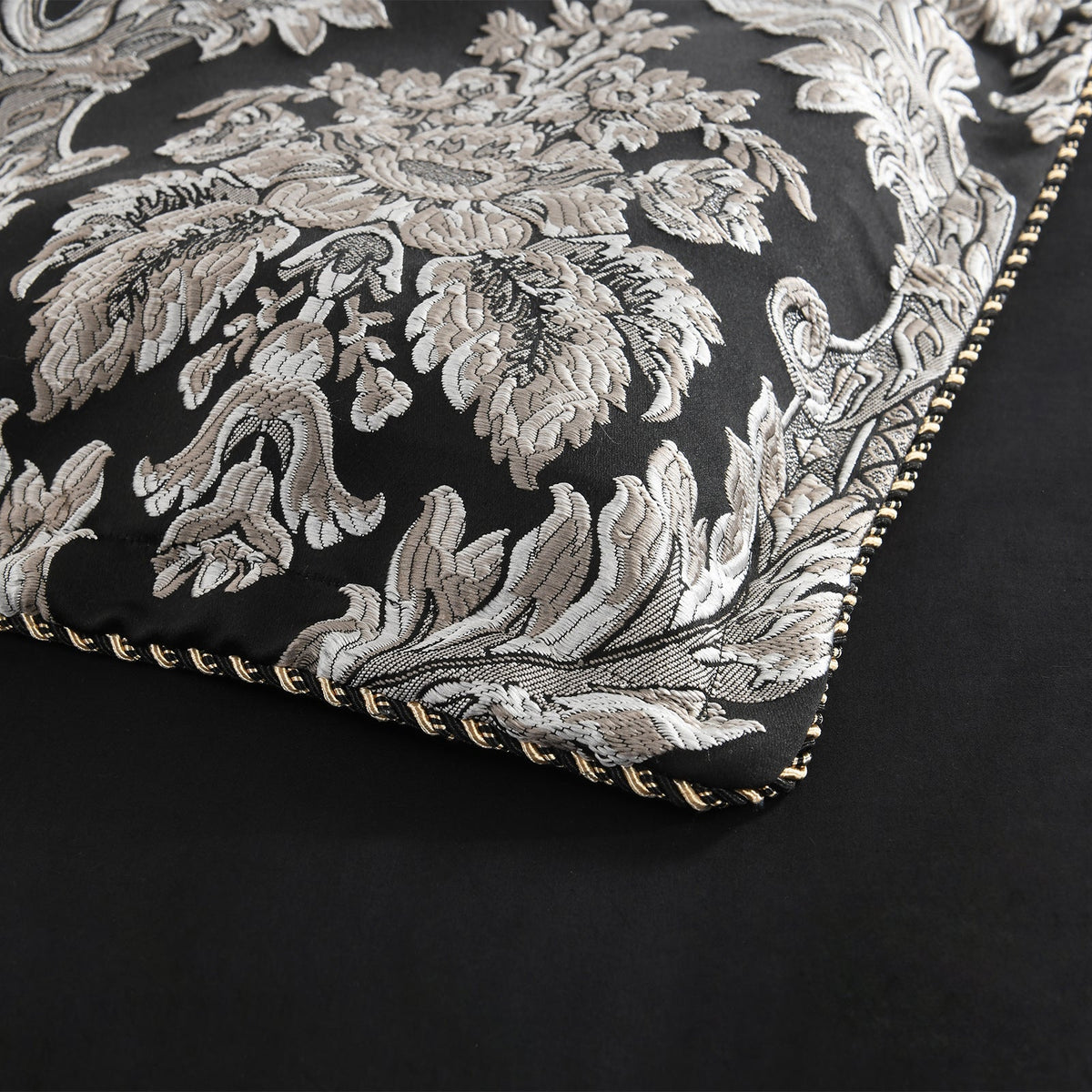 Renee Taylor Regalia Greta Jacquard Damask Quilt Cover Set (OEKO-TEX Certified)