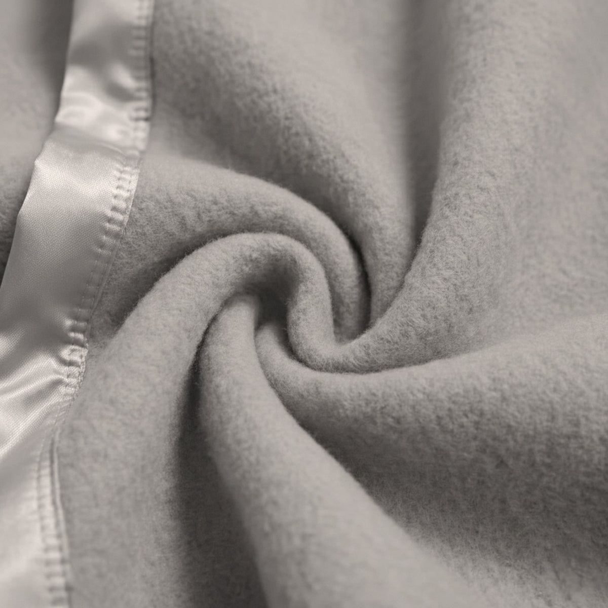 Renee Taylor Australian Merino Wool 400 GSM Blanket - Sand (Satin Trim)