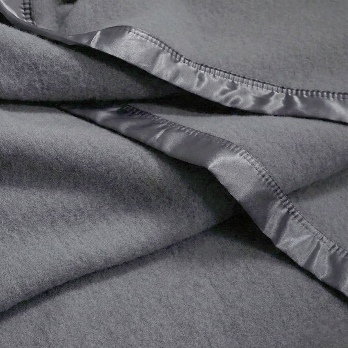 Renee Taylor Australian Merino Wool 400 GSM Blanket - Magnet (Satin Trim)