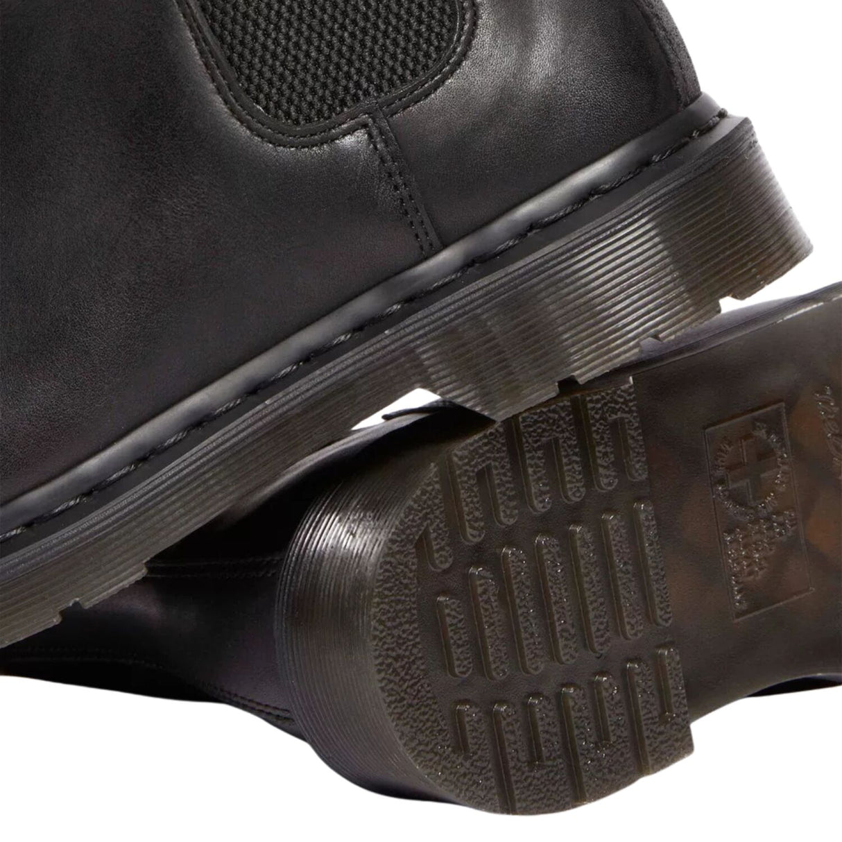 Dr. Martens Graeme Chelsea Boots (Classic Slip On Analine Leather Shoes) - Black