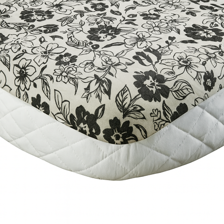 King Comforter Full Set w/ Fitted Sheet, 4 Pillow Covers & Comfofter - Flowers Black/White (6 Piece Set)