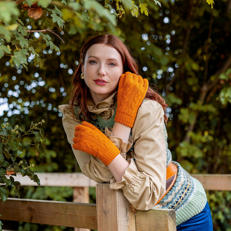 Dents Womens Cable Knit Yarn Lined Gloves - Pumpkin Orange (One Size)