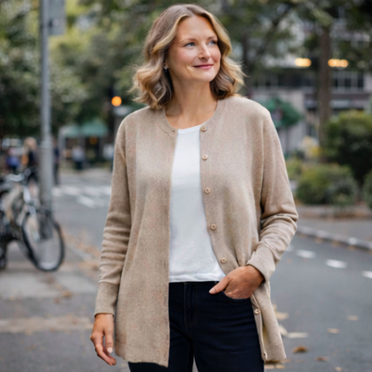 Luxury Cashmere Wool Longline Button Cardigan in Natural