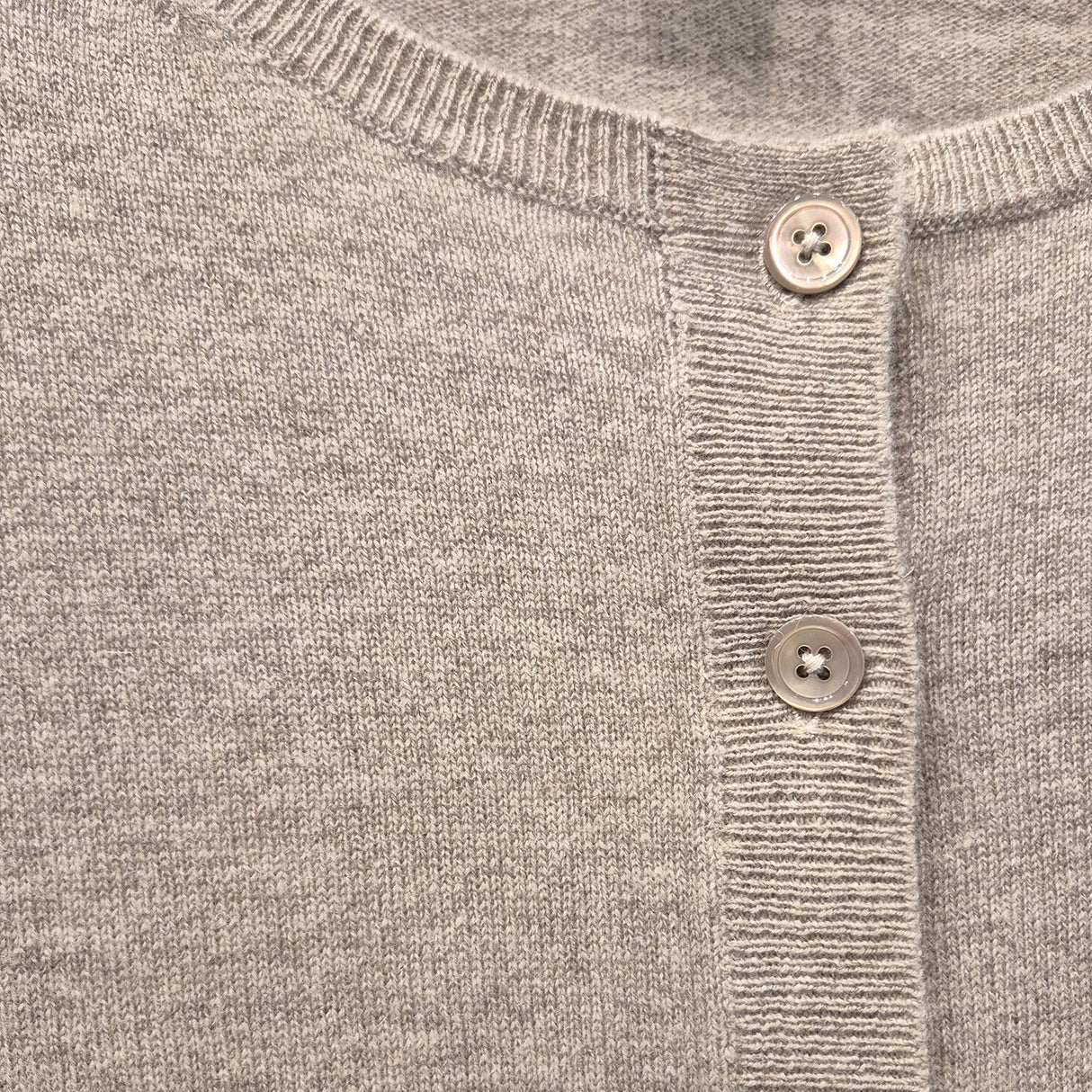 Luxury Cashmere Wool Longline Button Cardigan in Natural