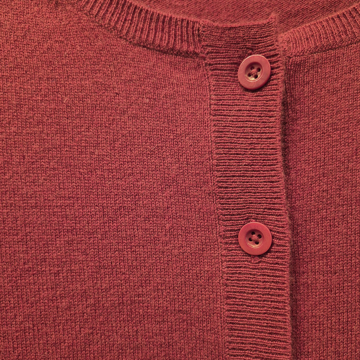 Luxury Cashmere Wool Longline Button Cardigan in Red