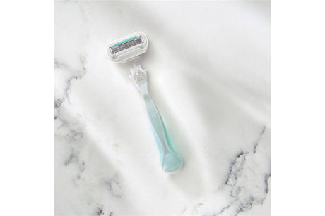 Gillette Venus Womens Deluxe Smooth Sensitive Blade Razor (Handle + 2 Cartridges)