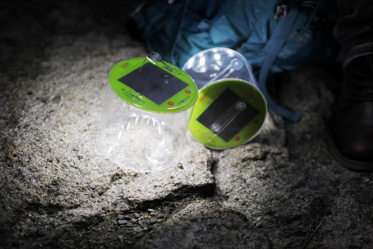 Luci MPOWERD Outdoor 2.0 Solar Inflatable Lantern (Camping and Hiking Light)