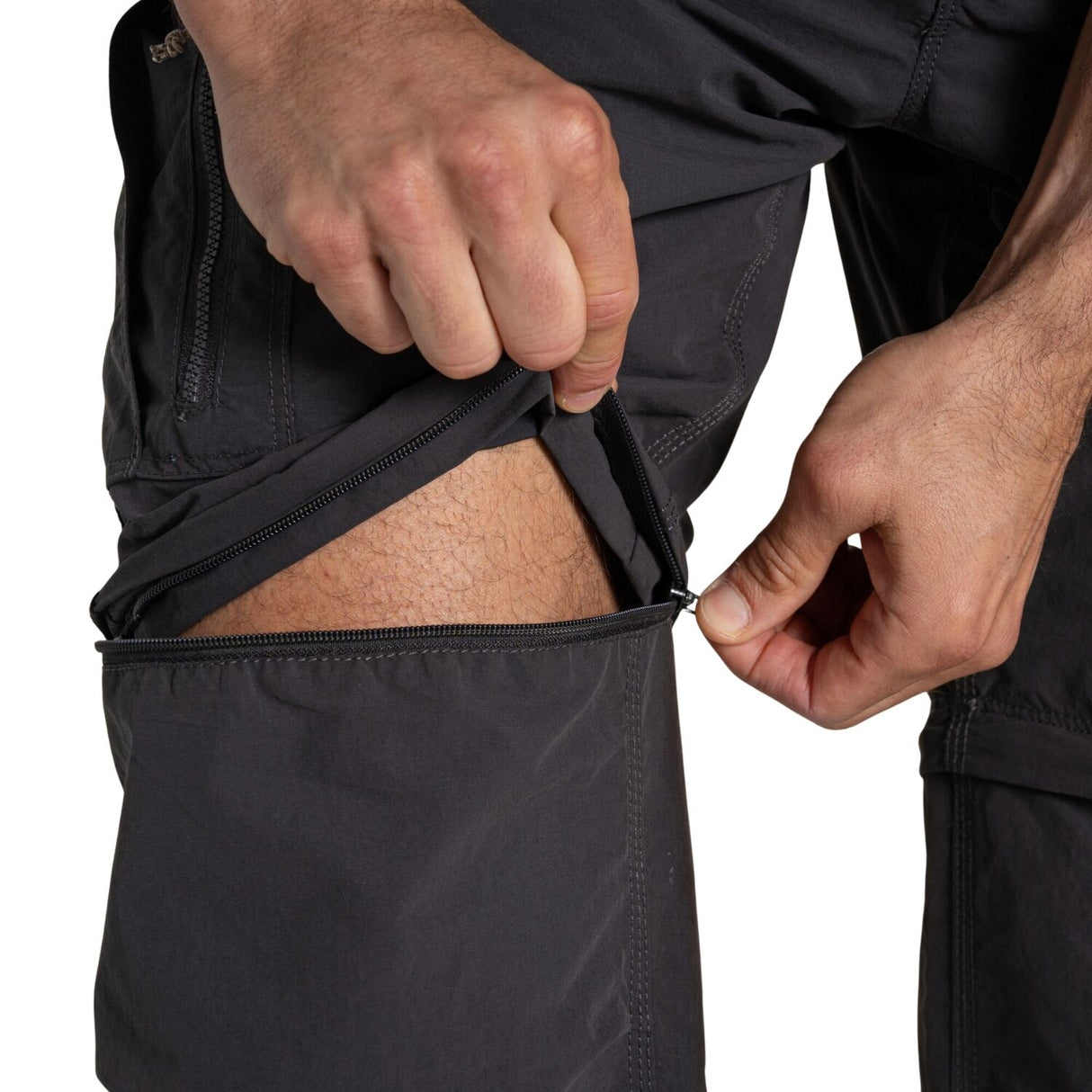 Craghoppers NosiLife Convertible Cargo Trousers III Men’s Anti-Insect Hiking Pants Zip-Off in Black Pepper