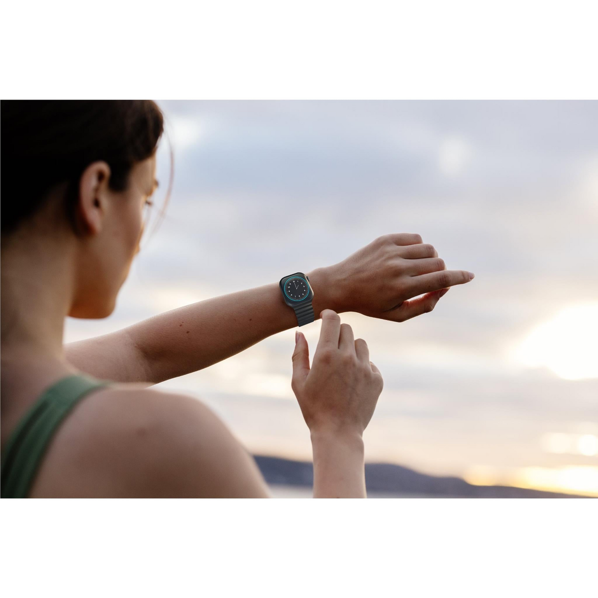 Cygnett Magnetic Band for Apple Watch 3/4/5/6/7/8/9/10/SE [38/40/41/42mm] (Black)