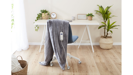 Dimplex Dream Easy Micro Fleece Electric Heated Throw Blanket - Light Grey (180x130cm) DHHTLG