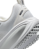 Nike Vomero 18 Womens Road Running Shoes - White-Silver (Athletic Sneakers/Runners)