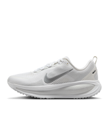 Nike Vomero 18 Womens Road Running Shoes - White-Silver (Athletic Sneakers/Runners)