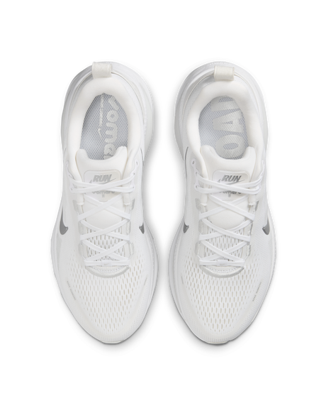 Nike Vomero 18 Womens Road Running Shoes - White-Silver (Athletic Sneakers/Runners)