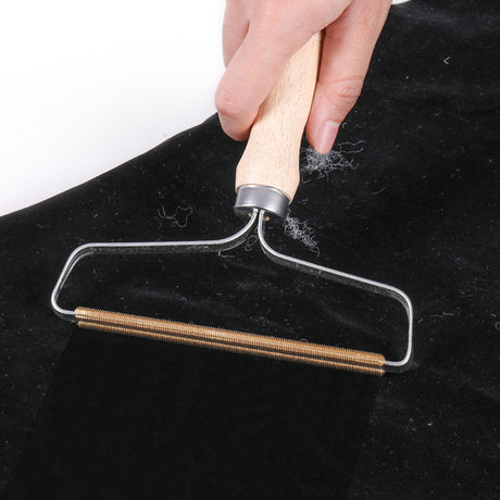 Wooden Lint Remover 13x16.5cm Clothes Brush - Natural