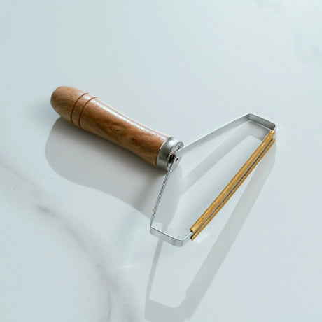 2x Wooden Lint Remover 13x16.5cm Clothes Brush - Natural