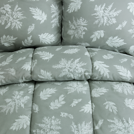 Verdant Double Comforter Set w/ Fitted Sheet & 4 Pillow Covers - Sage/White (6 Piece Set)