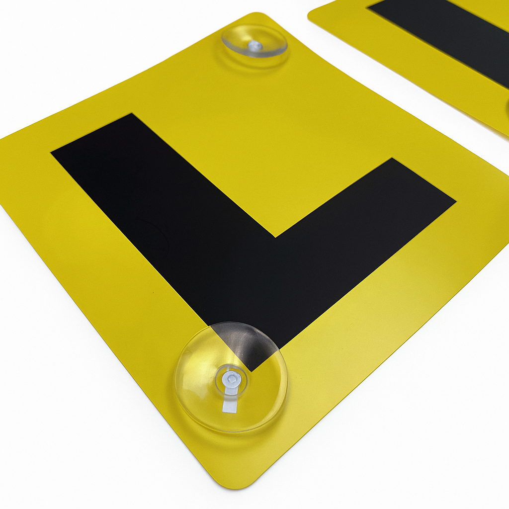 2x LEARNER P PLATES Suction Car Window Signs in Yellow/Black