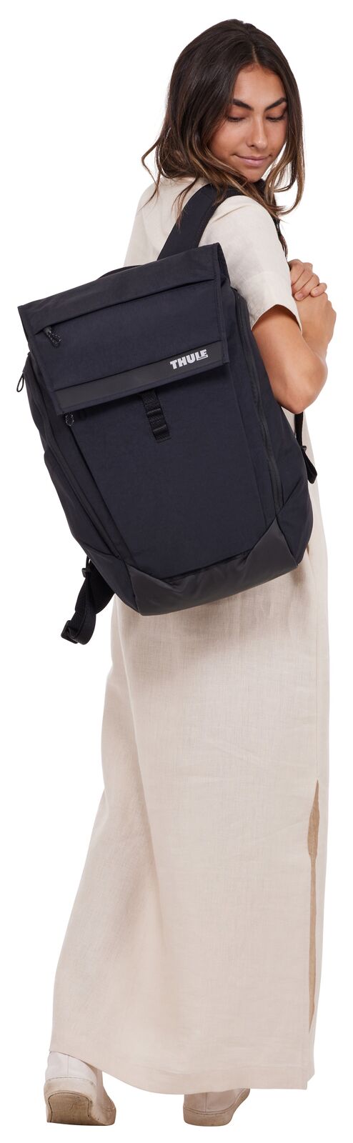 THULE Paramount 27L Water-Resistant Backpack w/ 16" Laptop Compartment in Black