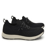 TRAQ Froliq Womens Walking Shoes Knit Lace-Up Lightweight Cushioned in Black