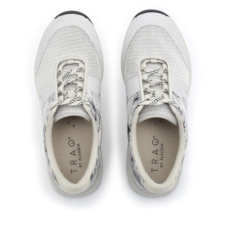 TRAQ Intent 2 Womens Walking Shoes Q-Flow2 Mesh Slip-Resistant in Cloudy Grey