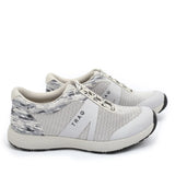 TRAQ Intent 2 Womens Walking Shoes Q-Flow2 Mesh Slip-Resistant in Cloudy Grey