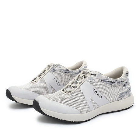 TRAQ Intent 2 Womens Walking Shoes Q-Flow2 Mesh Slip-Resistant in Cloudy Grey